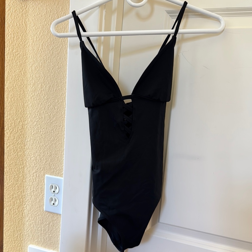 Adore me swimsuit Black Strappy